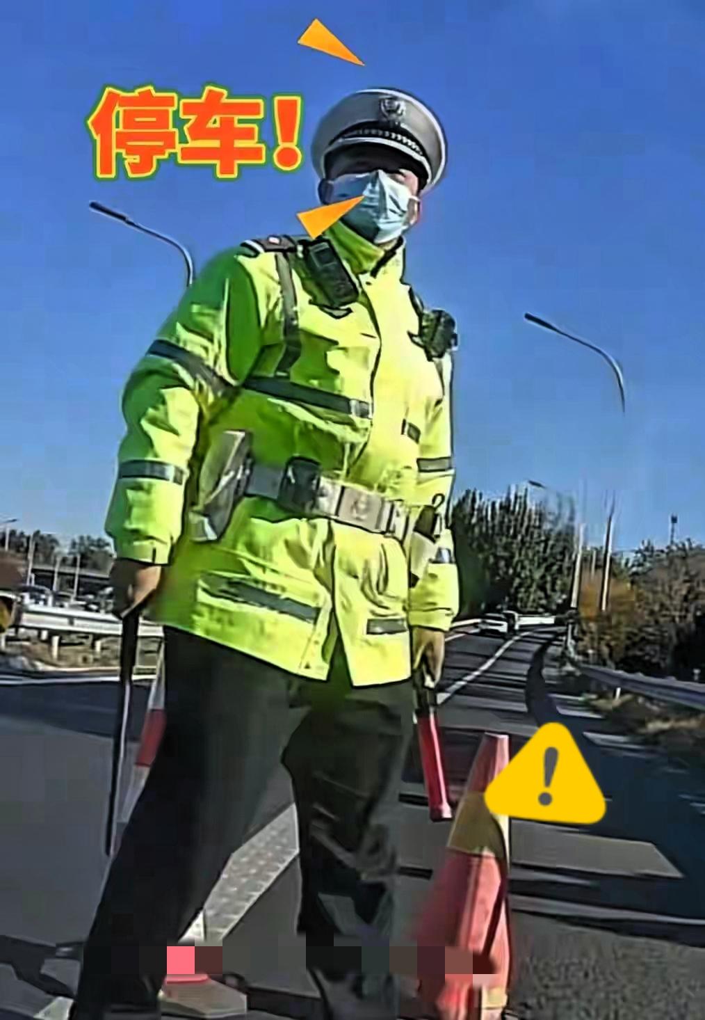 这一幕太戳心了！男子驾车疾驰，突然被交警拦下，他瞬间崩溃大哭：“我妈没了，我不是