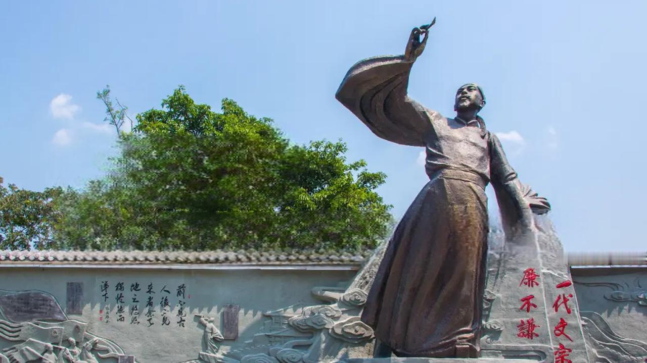 古人对“孤独”的描绘，可谓登峰造极。杜甫的“亲朋无一字，老病有孤舟。戎马关山北，