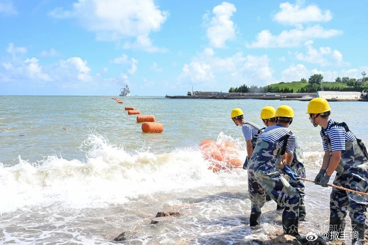 北海舰队海底光缆应急登陆保障演训。海底光缆是远海海防作战指挥、情报流转兵力协同的