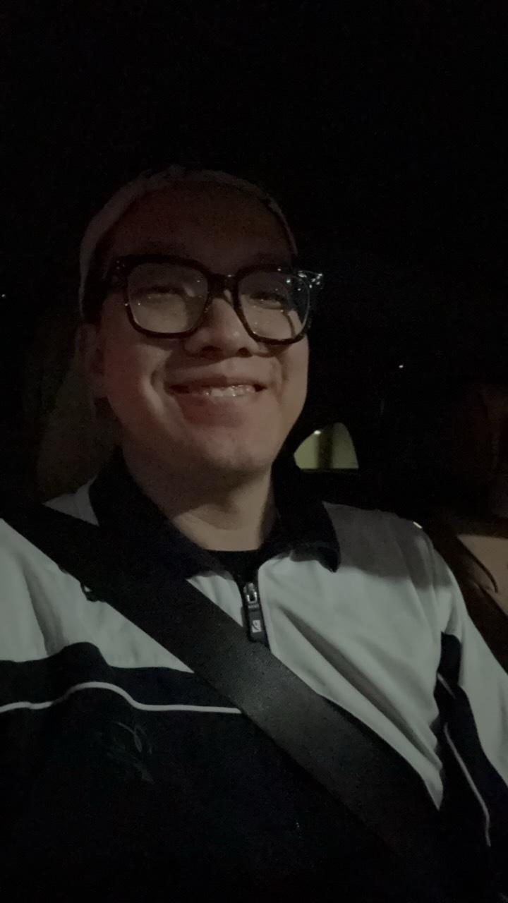 高中生不能去喝酒哦