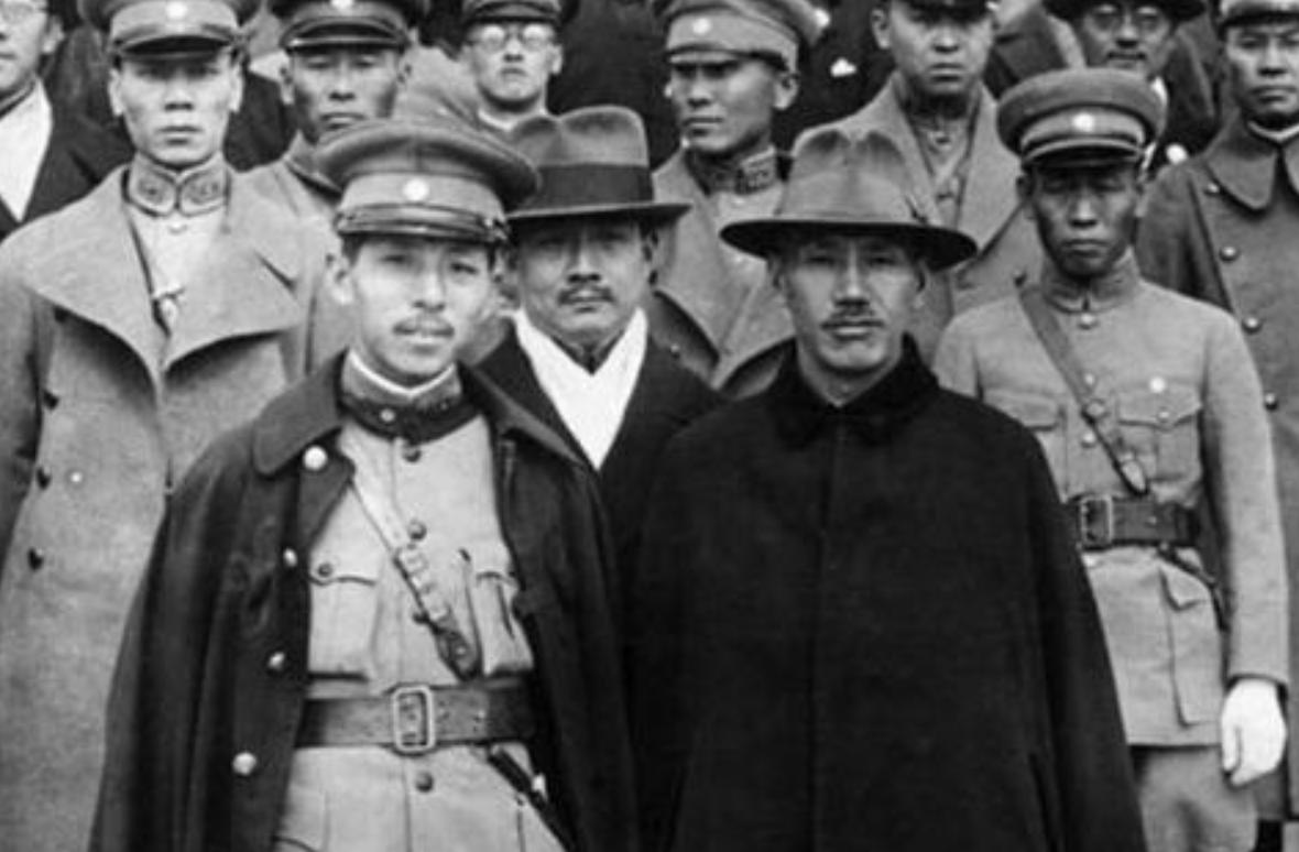 多方矛盾层层积压，西安事变为何注定会发生？


把时间倒回1936年12月4日，