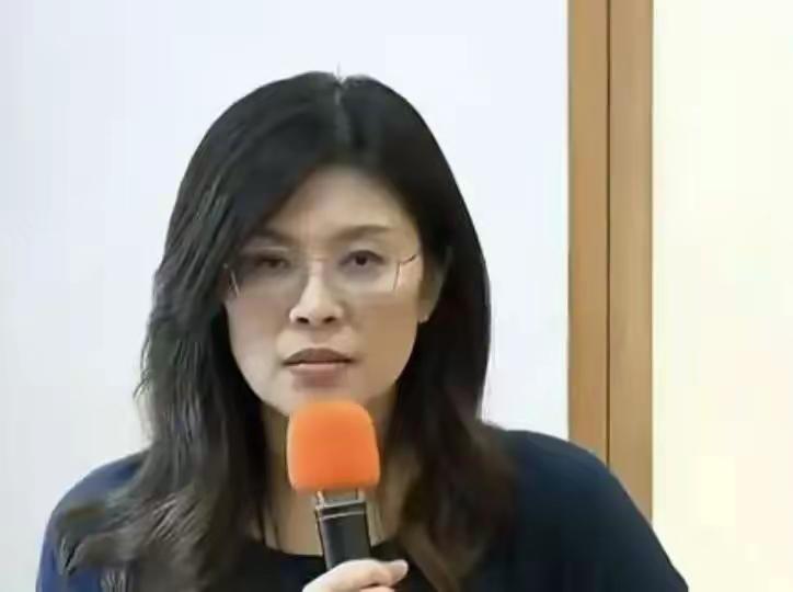 郑丽文将在6月1日启程赴美！但值得注意的是郑丽文还没动身去美国，国民党为什么先把