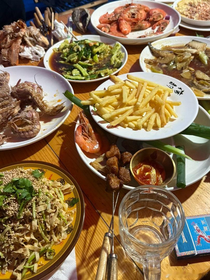 又到了青岛大牌档的季节咯～大家夏天都喜欢吃什么呢 