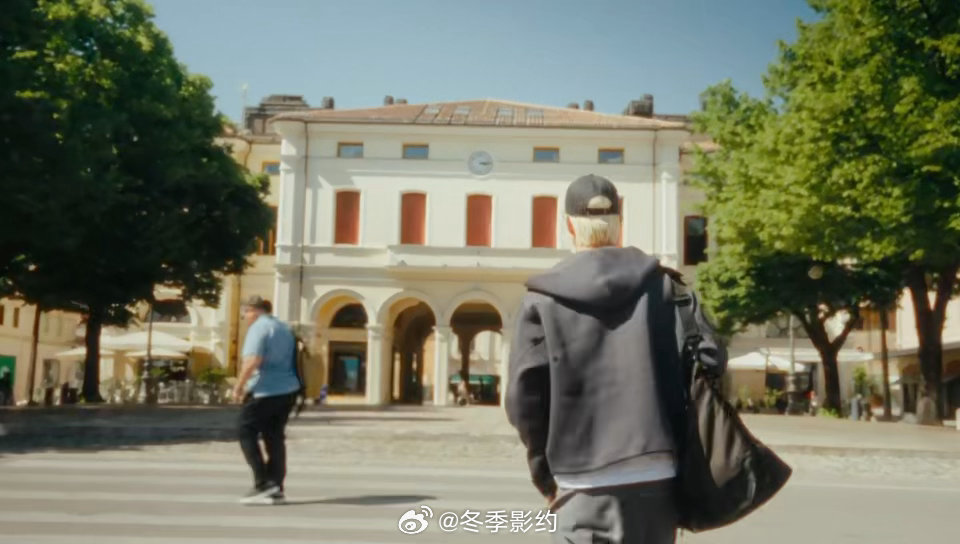 NikeCryoshotNikeX2 米卡拍东西真的有自己的风格，每一帧都看着很