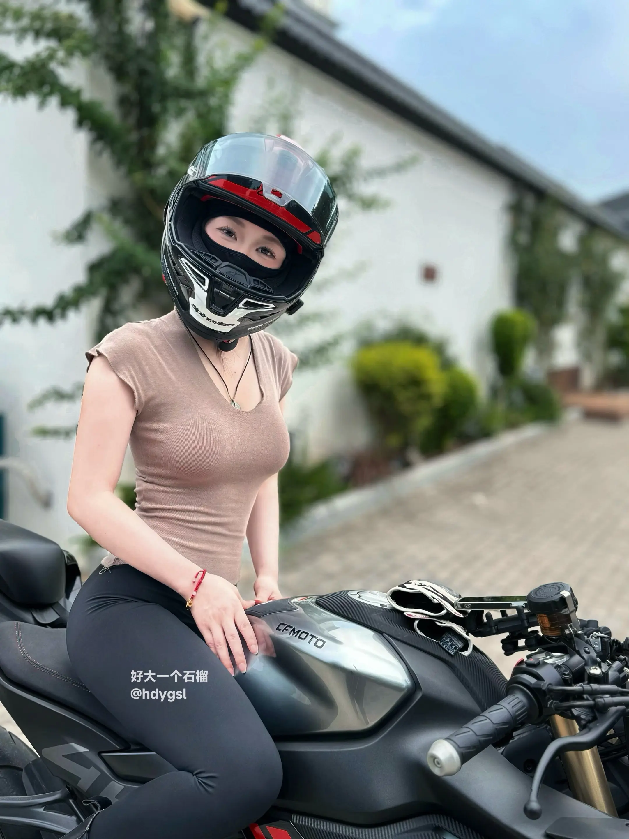 好久不拍照片了。