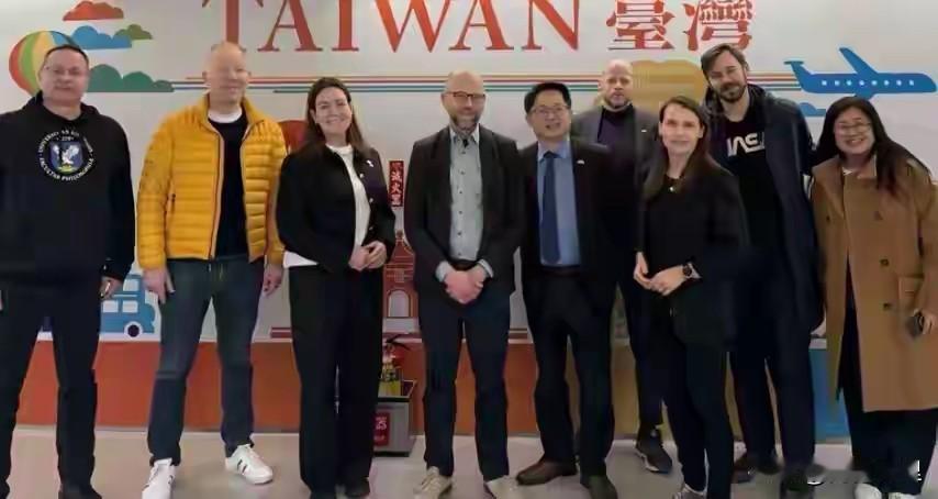 立陶宛“求和”不成反“发疯”？

立陶宛这波操作，真是让人看不懂，还是“懂王”那