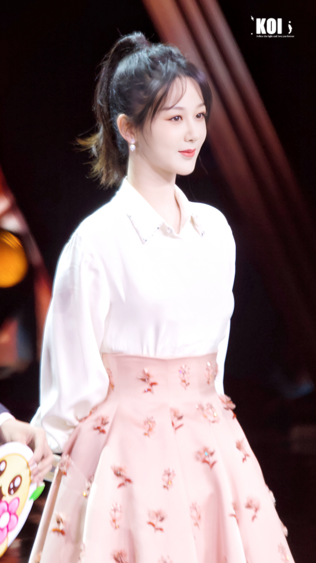  💜#杨紫# 喜欢有很多种吧，无论是哪一种我都想给你，因为你，我的心脏总是忙个