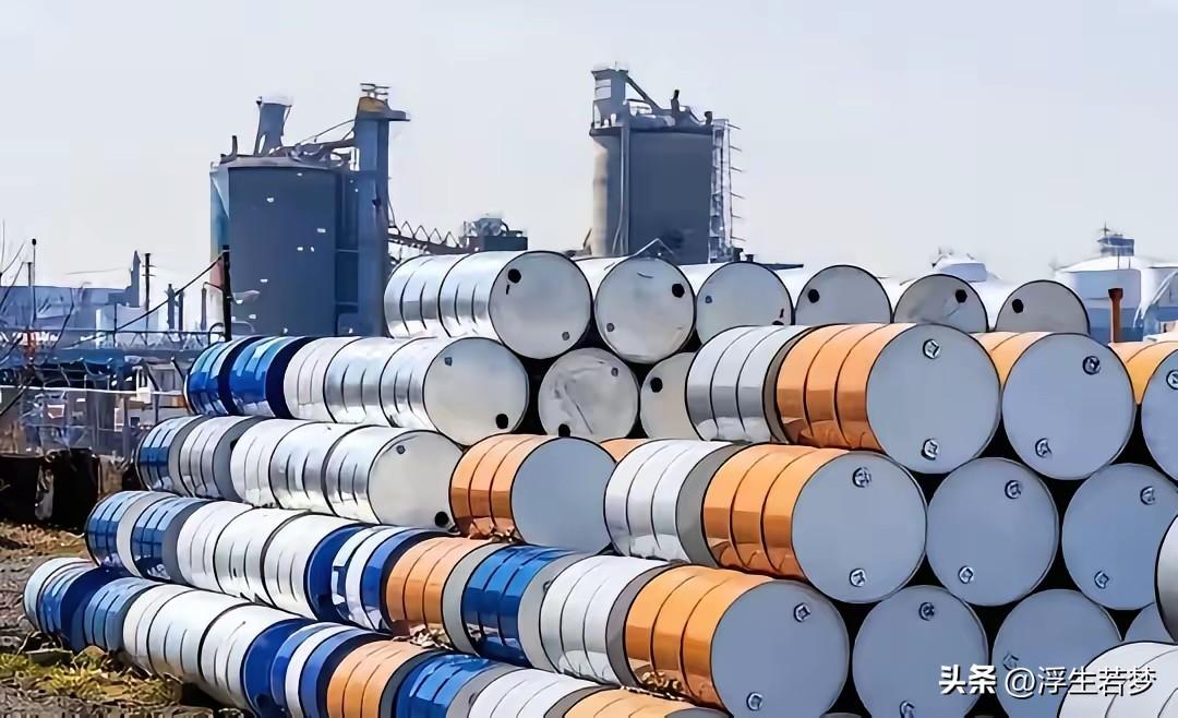 杯水车薪，日本狂抛8000万桶原油储备也不济于事！
油价暴涨是油运不出来担心缺油