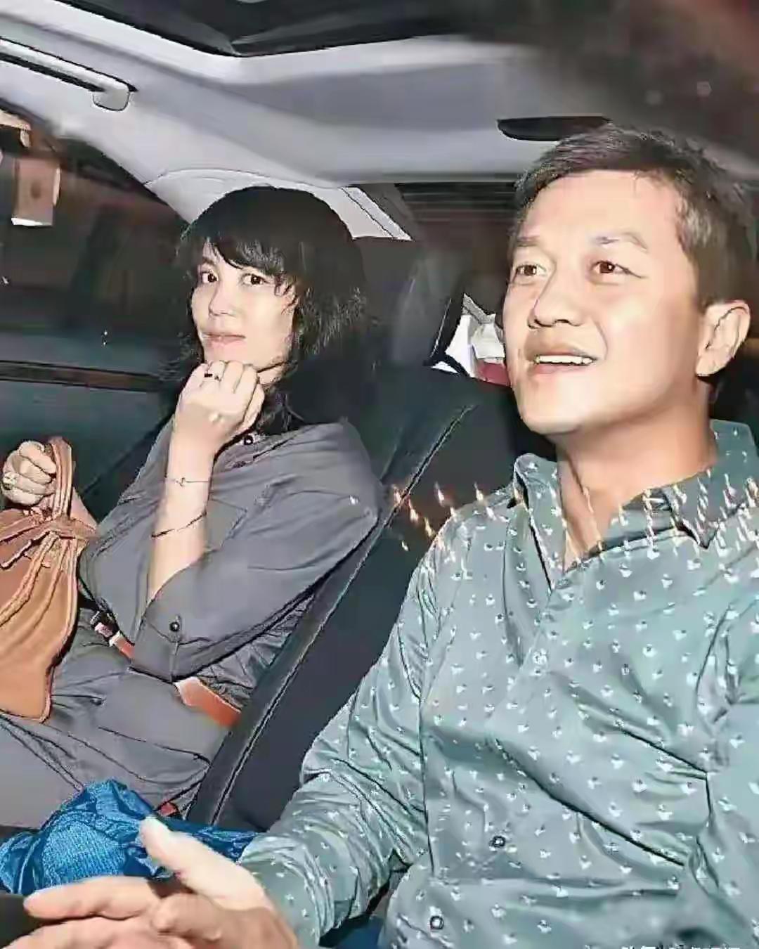 王菲
李亚鹏
2007年
留影