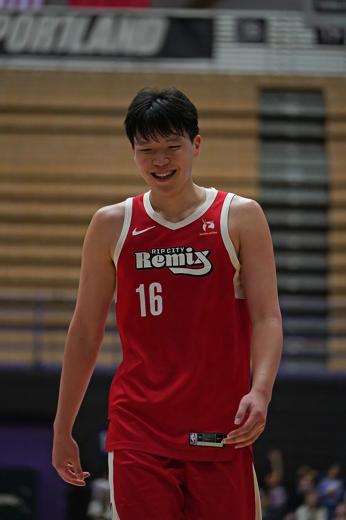 杨瀚森21分9篮板nba 杨瀚森伤愈复出直接杀疯！这场21分9篮板6助攻2抢断3
