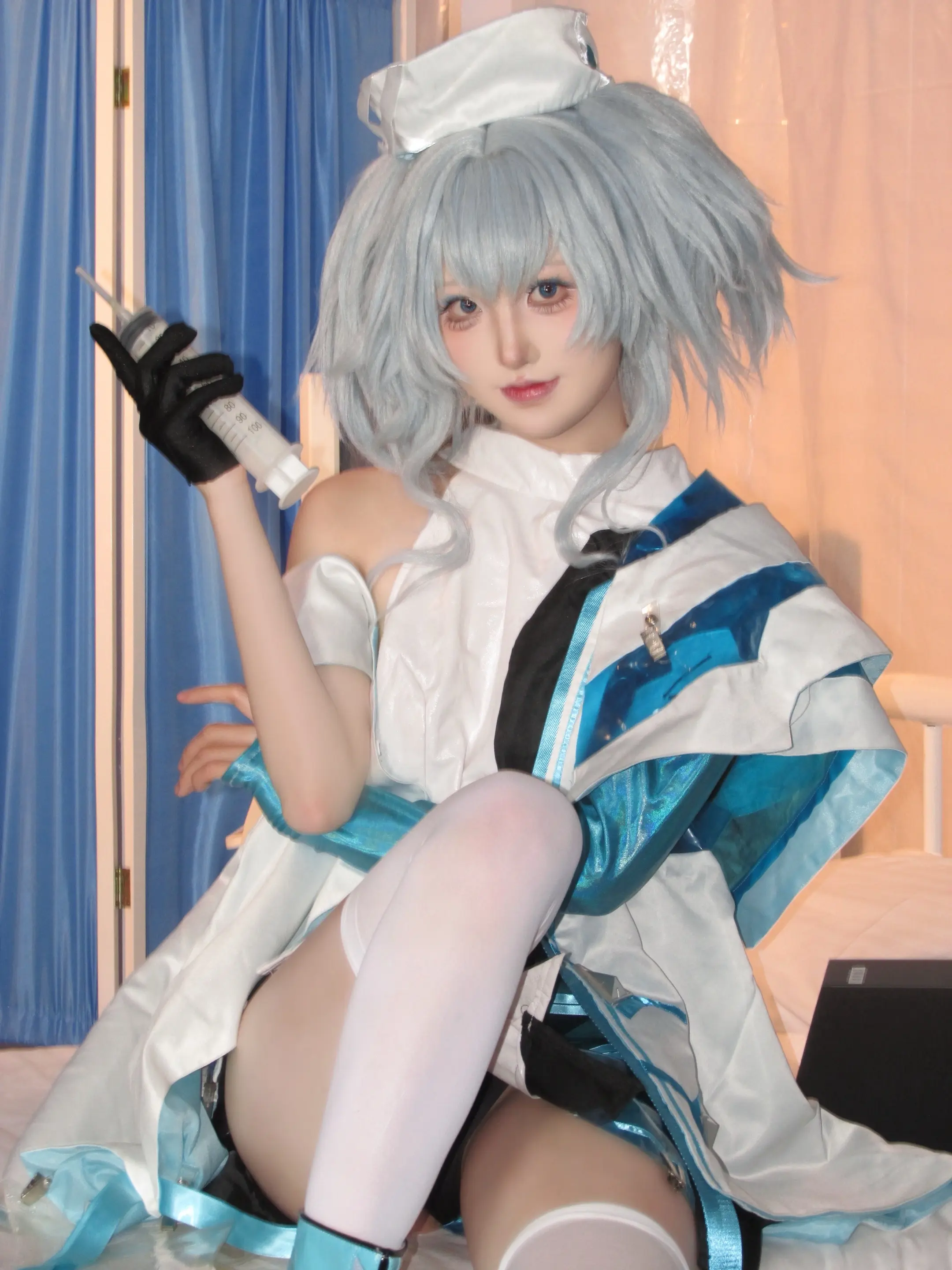 先看ccd，超级久之前的ccd库存 已绝版因为相机丢天津出租车上了(T_T)