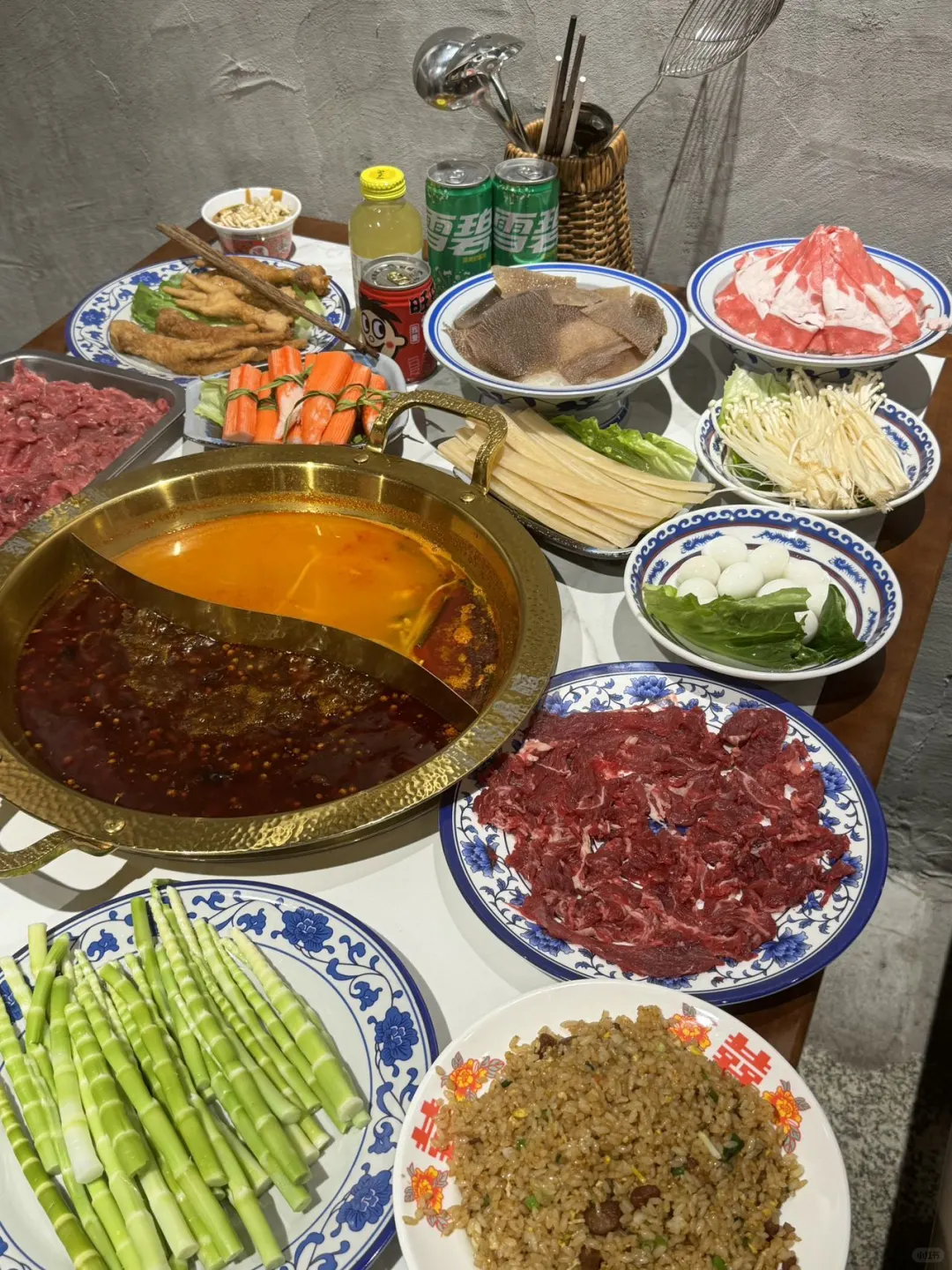 贵州酸汤火锅 ！鲜掉眉毛！