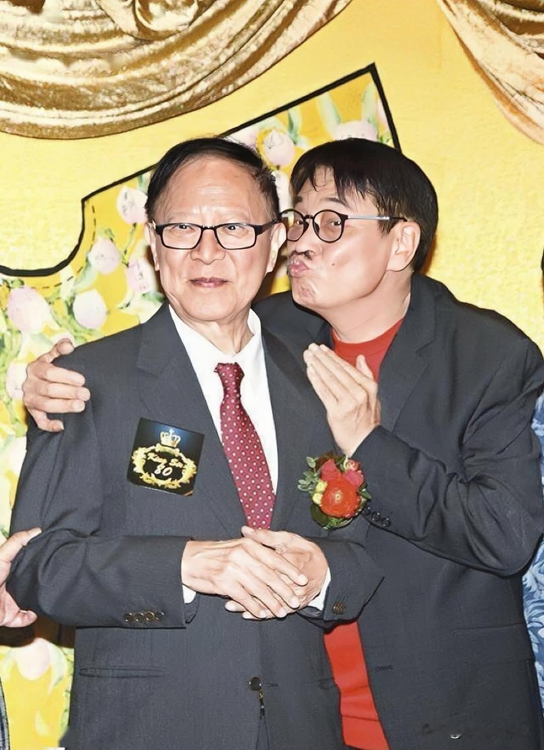 【香港戏剧泰斗钟景辉博士安息礼举办，各界名流艺人到场送别】
 
香港殿堂级戏剧大