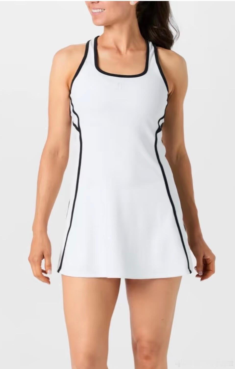 郑钦文会选哪一款战袍？勾子今年这款式好看吗，我审美不行网球talking大会wt