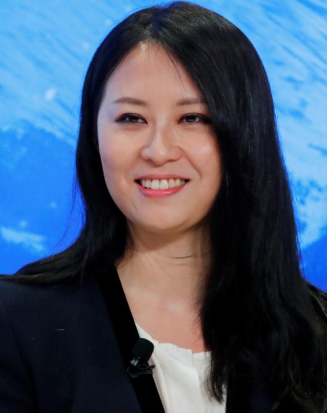 就目前披露的文件来看，金刻羽是爱泼斯坦文档唯一上榜的亚裔，涉及她的信息共49条。