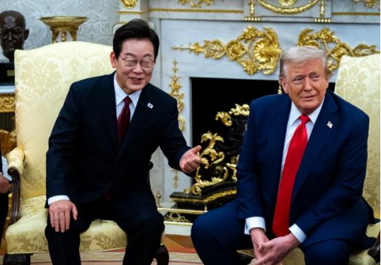 李在明上台后发出感慨，激怒中国的代价，韩国人根本承受不住
 
麻烦看官老爷们右上