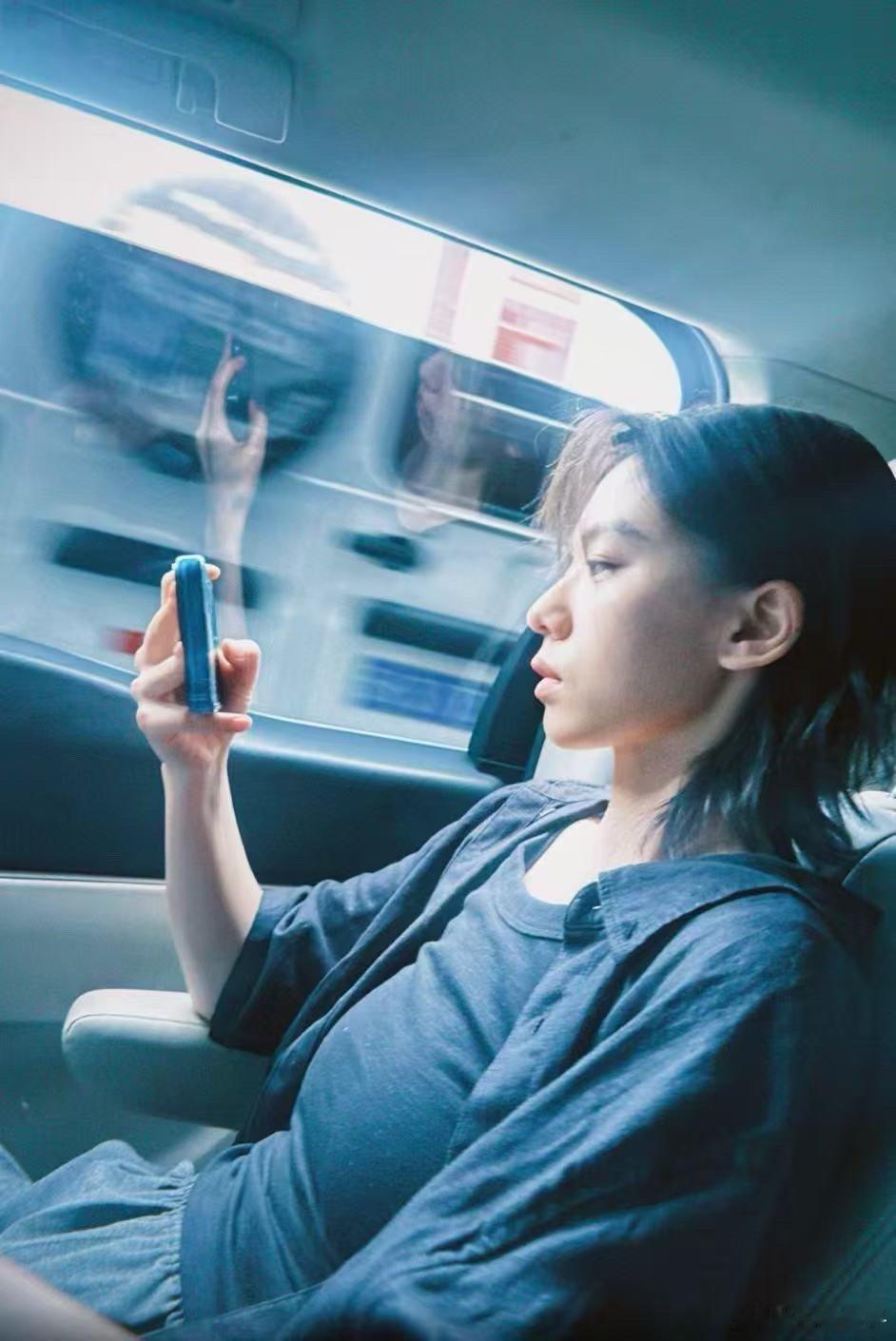王晓赟子为陆凡写诗 超有心剧宣🈶发博为角色写诗，陆凡在经历了嫌疑人被害去世，线