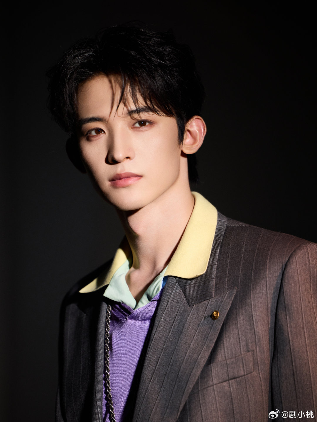 代旭常华森董思成穿西装去菜市场 被《风华合伙人》这段笑到停不下来🤣！代旭、常华