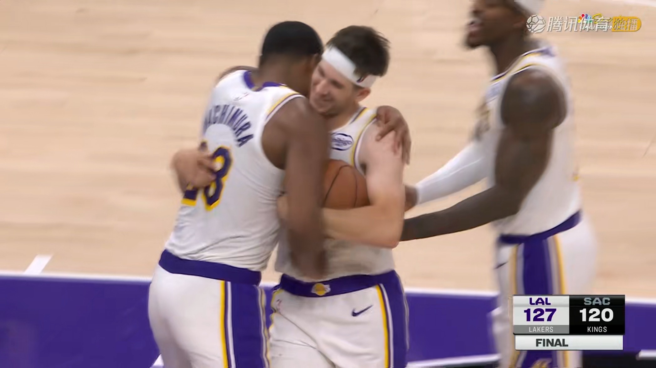 湖人客场在缺少东契奇，勒布朗的情况下里弗斯轰下51分11篮板9助攻2抢断带领湖人