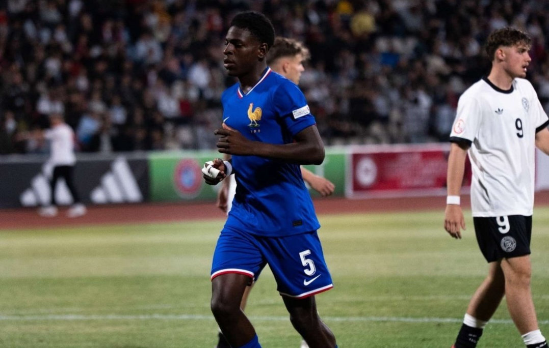 拜仁和勒沃库森在签下17岁的埃曼努埃尔·姆本巴的谈判中取得了重大进展，目前拜仁处