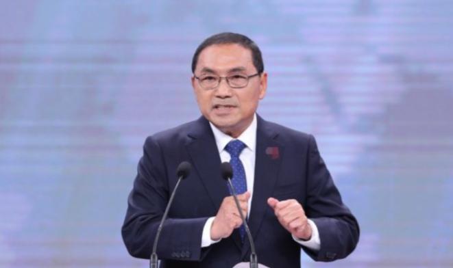 侯友宜果然没让人失望，就在赖清德窜访被迫取消后，侯友宜站出来妄称：“任何打压、伤