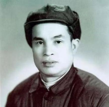 1936年，毛主席警卫员身患重病，医生竟然将他活着推进太平间，毛主席下令严查，原