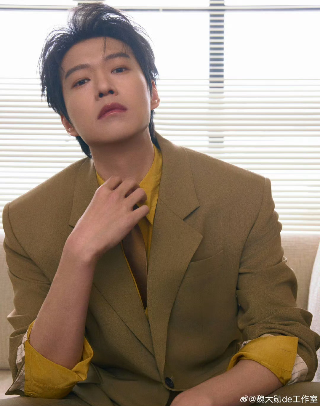 魏大勋 Bking味要冲出屏幕了 他往那里一站，故事感便扑面而来。那种游刃有余的