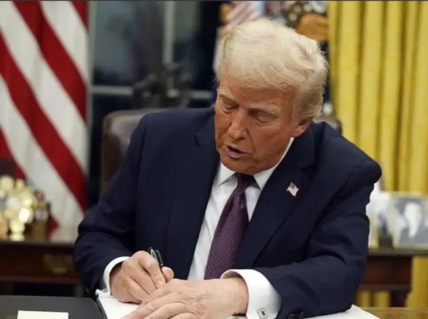 阿根廷总统米莱上当受骗了！美国答应贷款200亿美元给阿根廷不算数了！11月20日