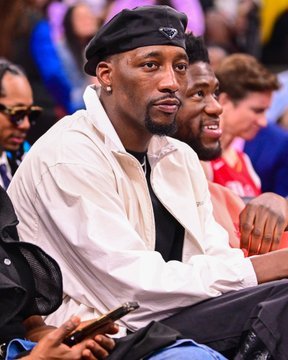 此前，阿德巴约在2026年WNBA全明星赛现场观战NBA热火迈阿密热火迈阿密热火