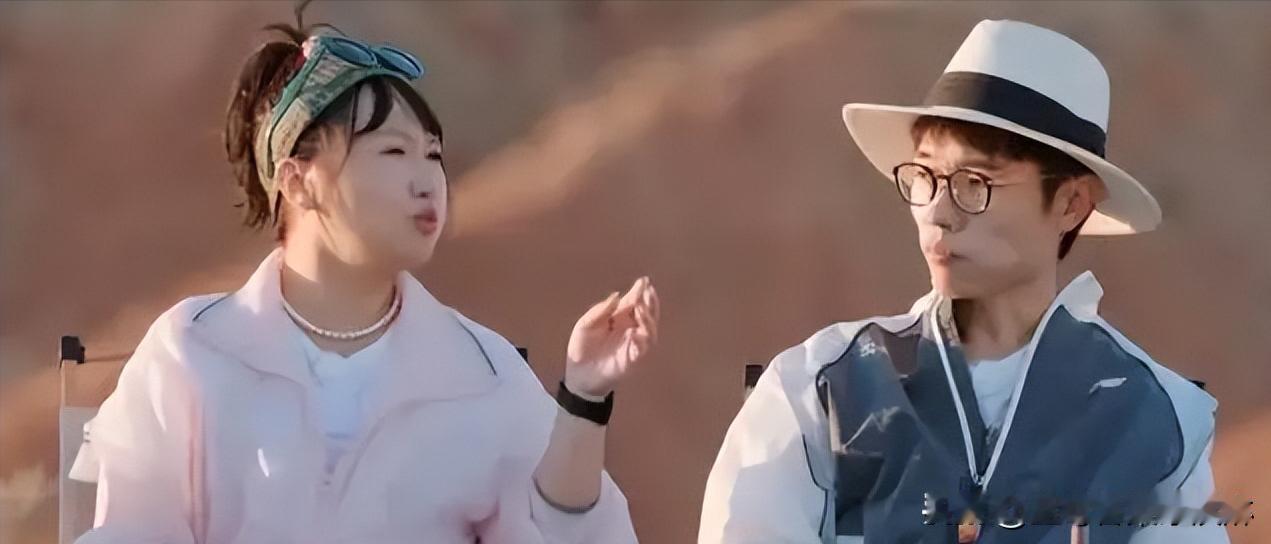 李行亮父母早早去世，现在就剩下麦琳和孩子这几个仅有的亲人，如果真离婚他肯定不会放