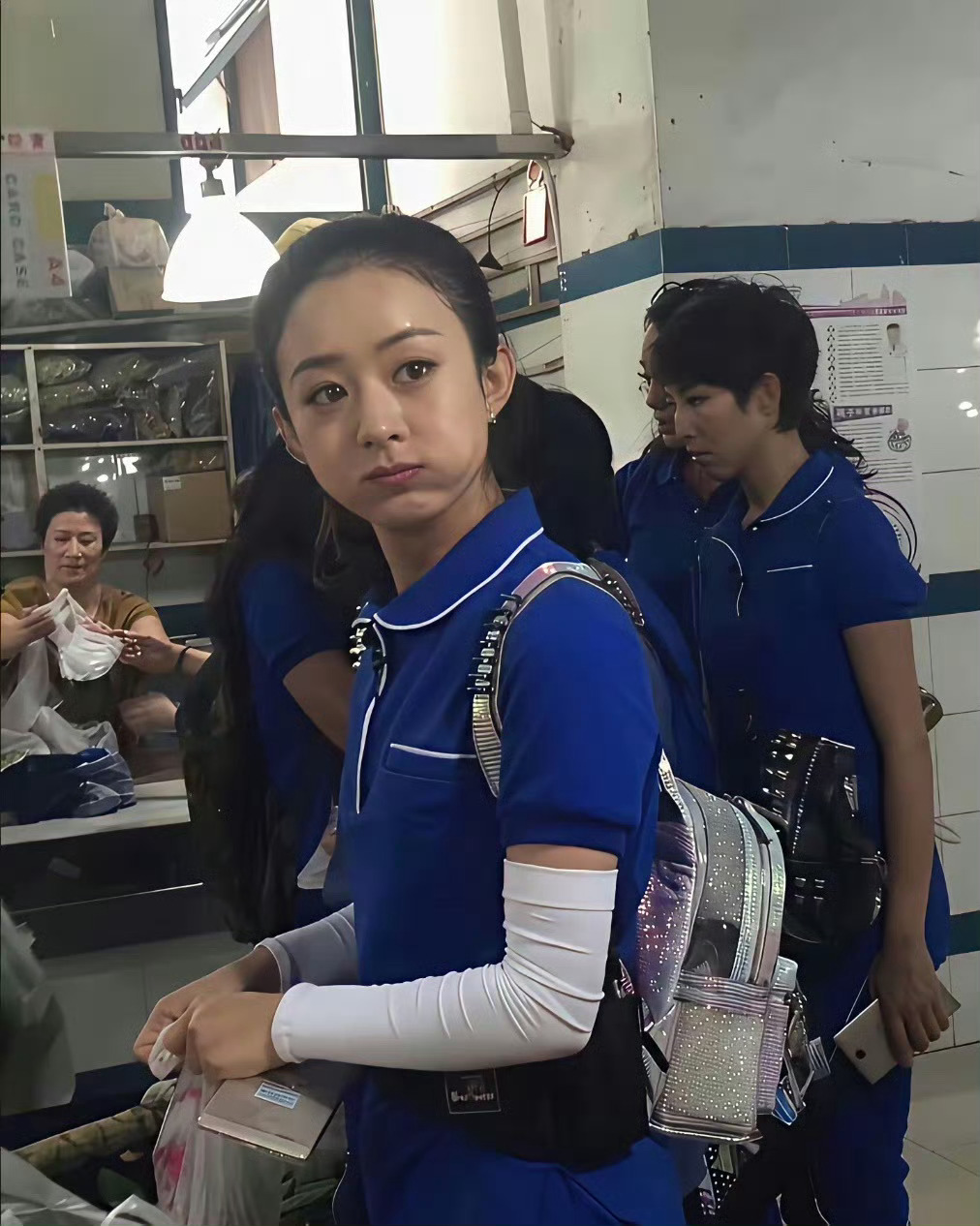 赵丽颖早期生图，女神居然长这样啊 