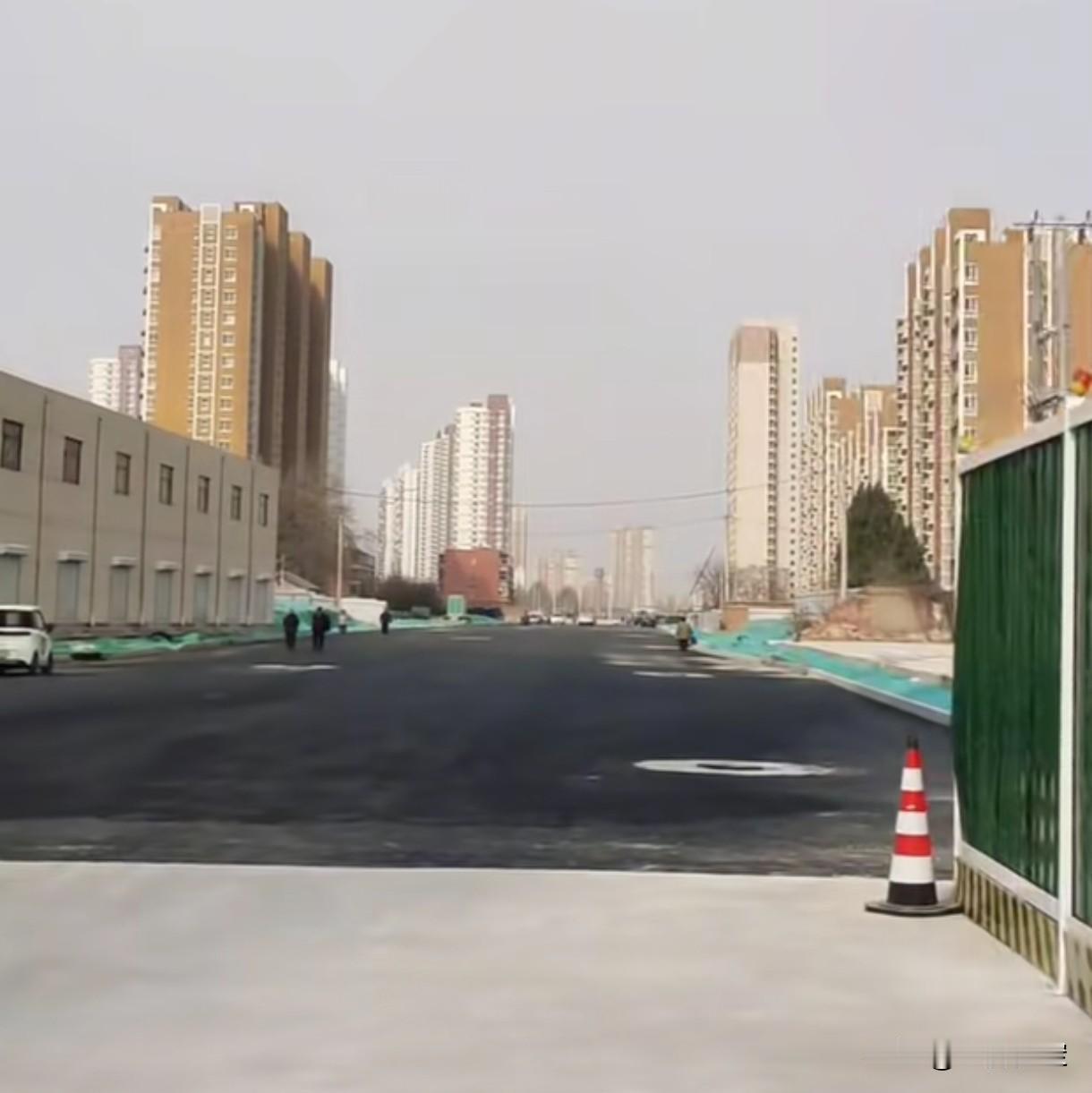 保定莲池区马池路临时通车！利民街暂时停工了！
好消息是马池路(朝阳大街到利民街）