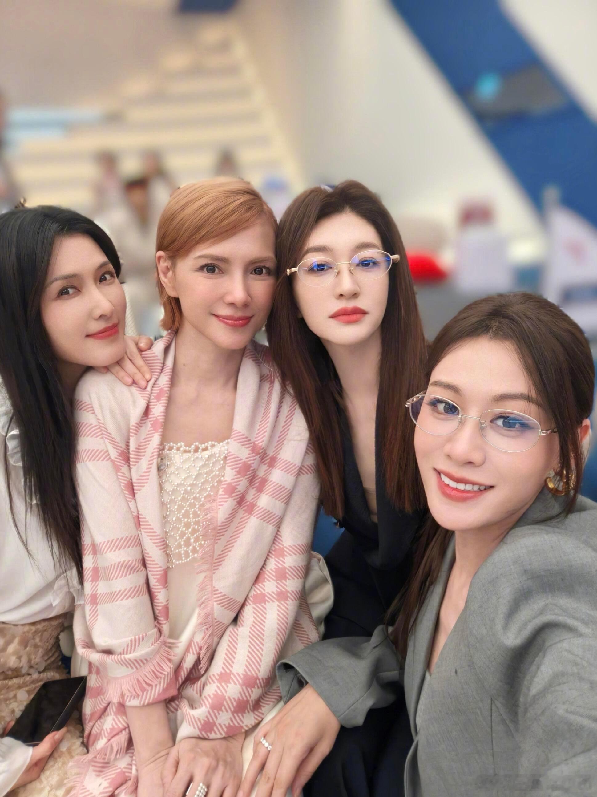 妈咪们请合作！叶一茜高智麻辣女教师 叶一茜李小冉像是来收购的