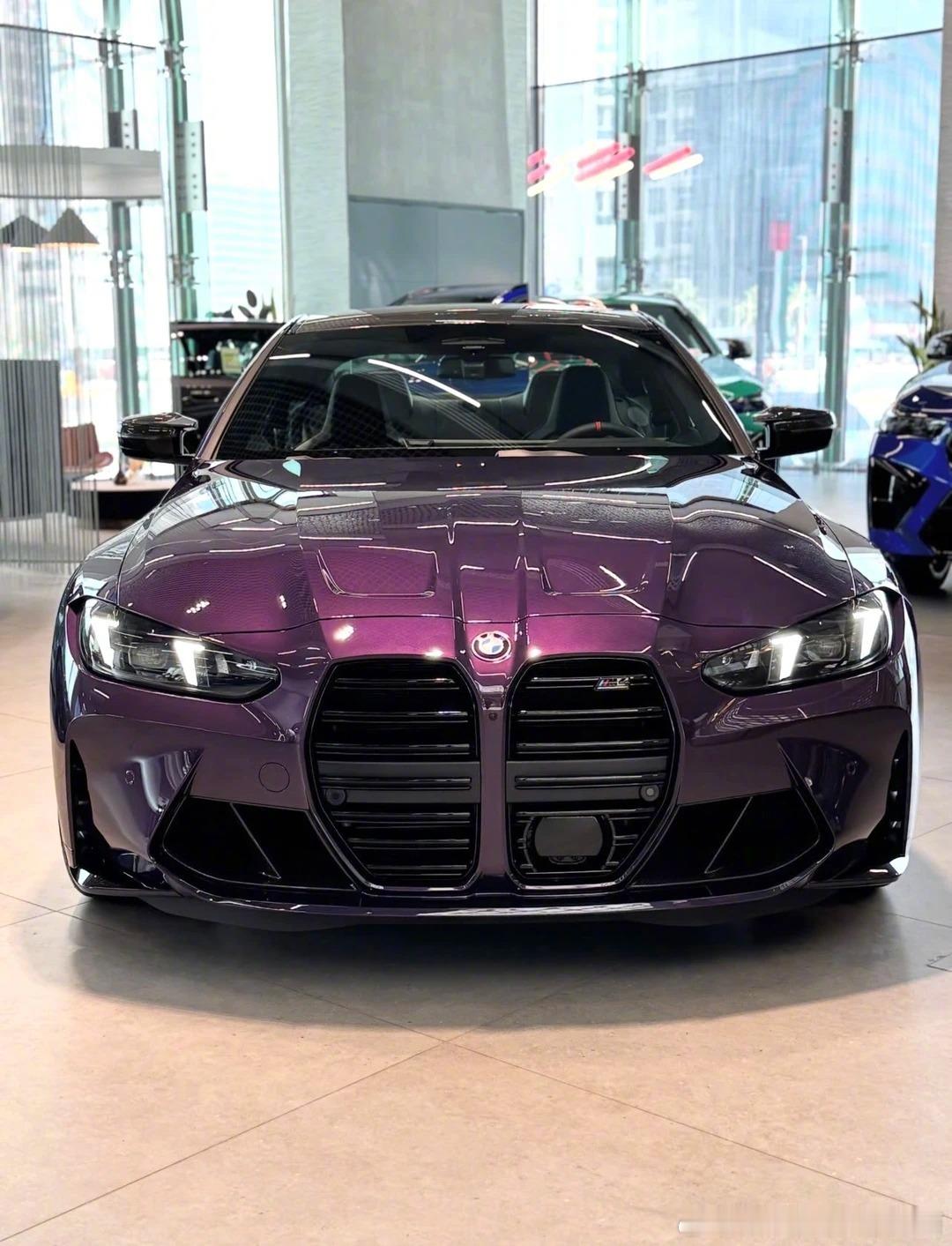 BMW M4暮光紫，好美的颜色和名字