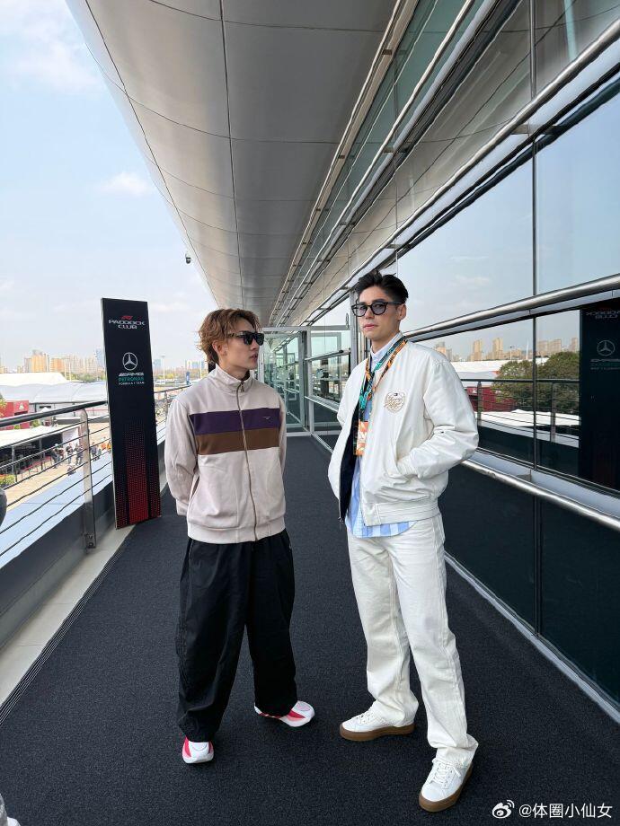 苏翊鸣刘少昂网友已奔现！F1 