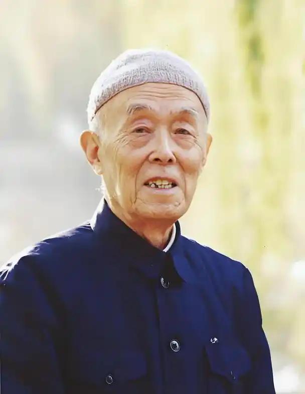天文学家说：“其实人死之后，不是上天堂，也不是下地狱，也没有转世和灵魂。人生其实