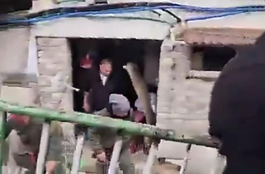 黎巴嫩真主党精锐拉德万部队渗入到以色列境内，造成了多名以军士兵被俘。
以色列也没