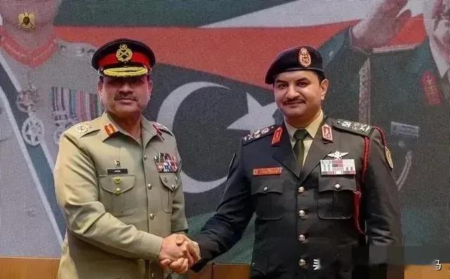 好家伙，巴基斯坦这波赚大了，中国也赚大了！路透社援引巴基斯坦国防部官员的消息表示