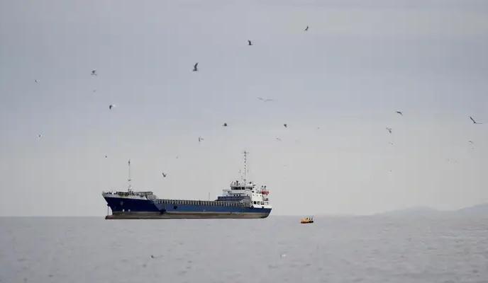 美国背信弃义！伊朗选择再次封锁霍尔木兹海峡

4月18日，霍尔木兹海峡局势骤然紧