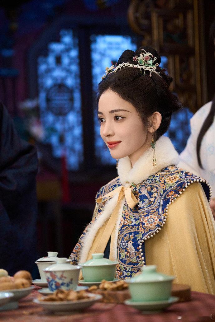 娜扎你要这么演我可来劲了 一个抬眼就封神的程度！遇事沉着不慌不乱，还能霸气护着自