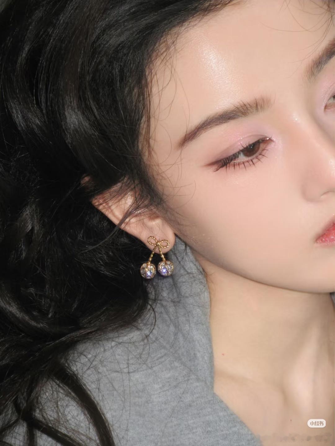 宋祖儿小小的脸上全是美貌[捂嘴哭] ​​​