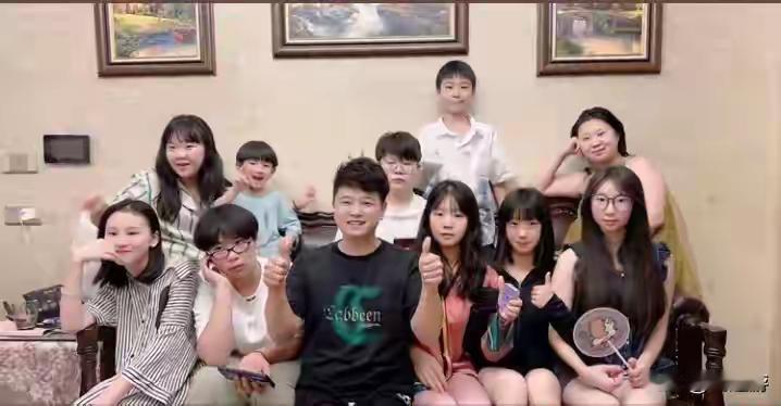 【十六个外甥集资买车：一份跨越血缘的温暖，一场亲情的奇迹】

在这个快节奏的时代