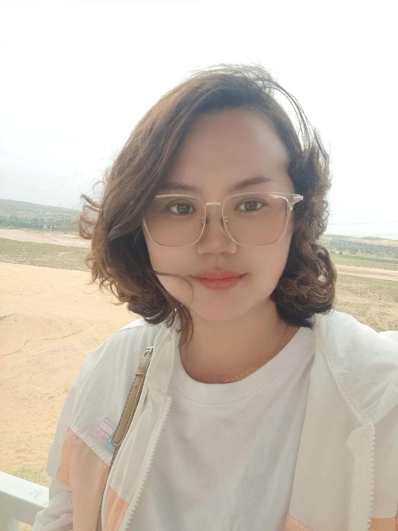 一辈子的事一天是想不清楚的，把烦恼都丢掉，腾出地方放鲜花#致生活
