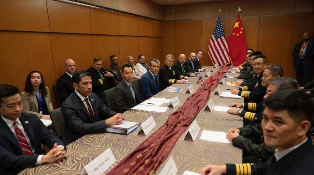 中国防长没去香格里拉对话会那种苍蝇乱飞的地方直接去夏威夷和美军面对面谈话了搞定了