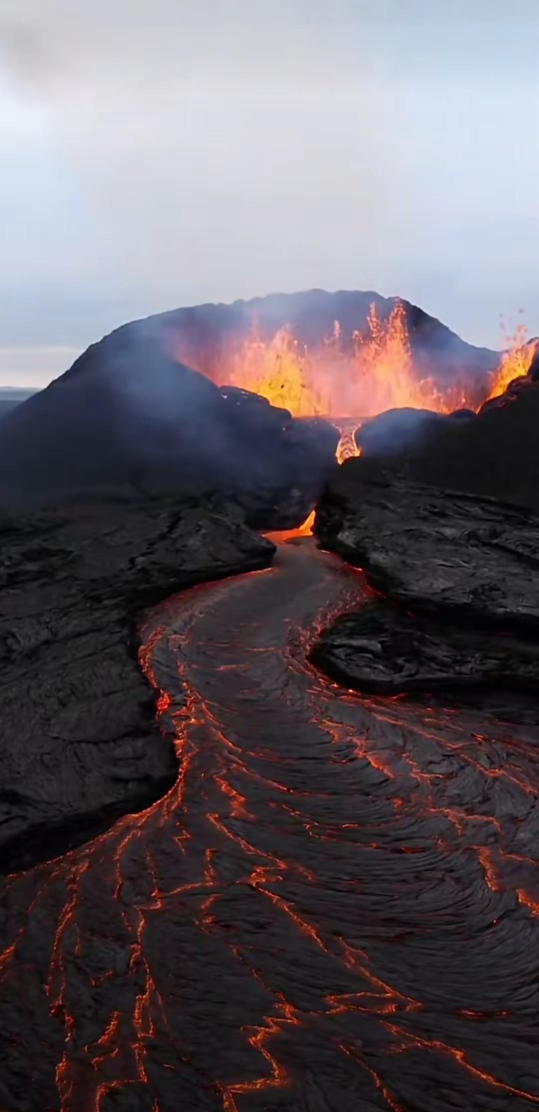 火山爆发 自然奇观 新发现