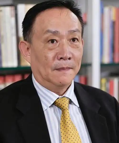 你有没有想过一个问题：中国货卖遍全世界，年年顺差上万亿，可外汇储备的增长怎么就跟