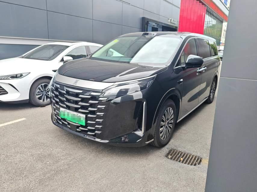 试驾车
比亚迪 2026款 夏 DM-i 1.5T 无级 218km 卓越型 公