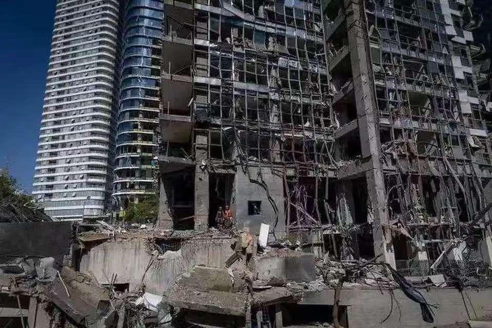 伊朗外长访俄空手而归，巴铁拒绝军事合作，特朗普或将取消制裁。伊朗外长斡旋莫斯科未