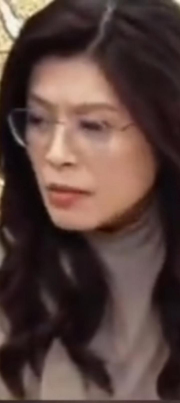 假如和统，能给两岸带来惊喜的只有郑丽文。
无论你信不信？
就看她的五官，天庭饱满