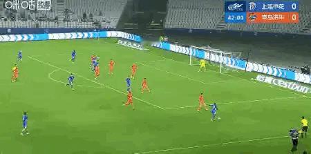 上半场急死，下半场笃定，申花球迷享受冰火两重天[笑]